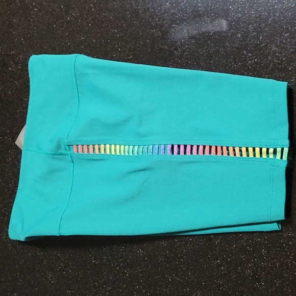 Nike Performance Shorts - Picture 6 of 10